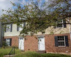 Pre-foreclosure in  ORIOLE CT Severn, MD 21144