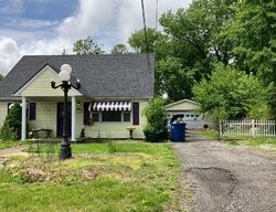 Pre-foreclosure in  DIXIE HWY Louisville, KY 40272