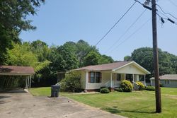 Pre-foreclosure in  COLONIAL AVE Gardendale, AL 35071