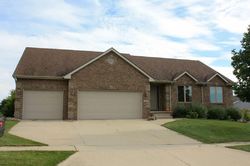Pre-foreclosure in  NW ROLLING ROCK RD Ankeny, IA 50023