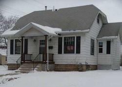 Pre-foreclosure in  21ST AVE SW Cedar Rapids, IA 52404