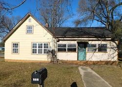 Pre-foreclosure in  MADISON ST Knox, IN 46534