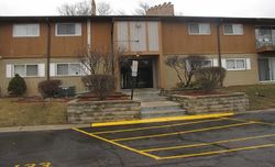 Pre-foreclosure Listing in E OLD WILLOW RD APT 122 PROSPECT HEIGHTS, IL 60070