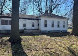 Pre-foreclosure Listing in W SHIRLEY ST RAYMOND, IL 62560