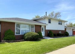 Pre-foreclosure in  W 80TH PL Bridgeview, IL 60455