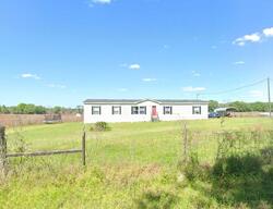 Pre-foreclosure in  SW MARKHAM ST Lake City, FL 32024