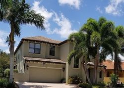 Pre-foreclosure in  COUNTRY DAY CIR Fort Myers, FL 33913