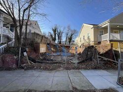 Pre-foreclosure in  SHERIFF RD NE Washington, DC 20019