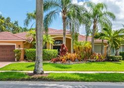 Pre-foreclosure in  EAGLE RUN LN Fort Lauderdale, FL 33327