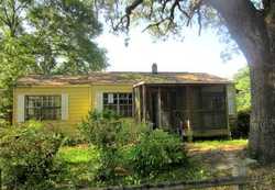 Pre-foreclosure in  E 7TH ST Panama City, FL 32401