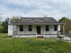 Pre-foreclosure in  HOBBS LOOP Ardmore, AL 35739