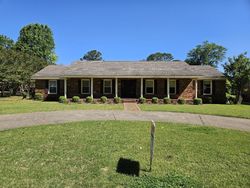 Pre-foreclosure in  BOWER DR Florence, AL 35630