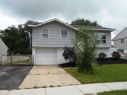 Pre-foreclosure in  MCKOOL AVE Romeoville, IL 60446