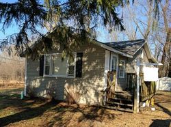Pre-foreclosure in  CHICAGO AVE Crystal Lake, IL 60014