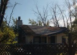 Pre-foreclosure in  CHIQUITA RD Healdsburg, CA 95448