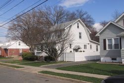 Pre-foreclosure in  BERDAN ST Rochelle Park, NJ 07662