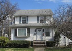 Pre-foreclosure Listing in BERDAN ST ROCHELLE PARK, NJ 07662