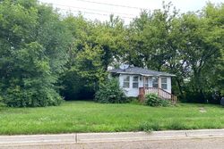 Pre-foreclosure in  PAW PAW ST Three Oaks, MI 49128