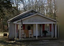 Pre-foreclosure in  STANDING SPRINGS RD Greenville, SC 29605