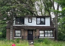 Pre-foreclosure in  N 30TH ST Milwaukee, WI 53216
