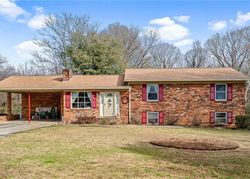 Pre-foreclosure in  WELCOME ARCADIA RD Lexington, NC 27295