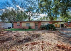 Pre-foreclosure in  BONNER AVE Milton, FL 32570