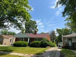 Pre-foreclosure in  S TILDEN ST Pontiac, MI 48341