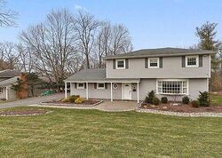 Pre-foreclosure in  RANDE DR Wayne, NJ 07470