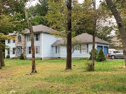 Pre-foreclosure in  SIOUX CRESCENT LN Tobyhanna, PA 18466