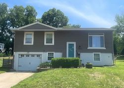 Pre-foreclosure in  E PONCA DR Independence, MO 64056