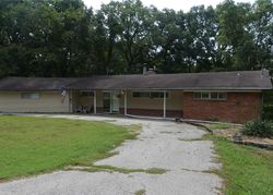 Pre-foreclosure in  OVERLOOK RD Lake Ozark, MO 65049