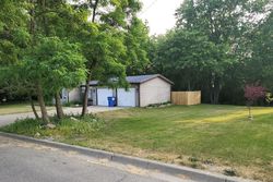 Pre-foreclosure in  DIVISION ST Owosso, MI 48867