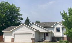 Pre-foreclosure in  3RD AVE SW Isanti, MN 55040