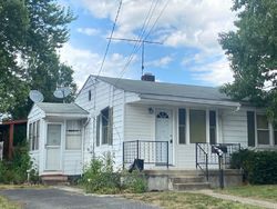 Pre-foreclosure in  MARTELL AVE Dundalk, MD 21222