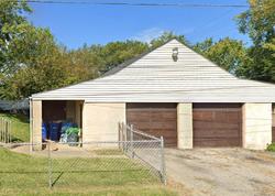 Pre-foreclosure in  OAKWOOD AVE Columbus, OH 43207
