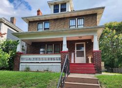 Pre-foreclosure in  E MARKISON AVE Columbus, OH 43207