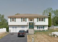 Pre-foreclosure in  BEERS DR Middletown, NY 10940