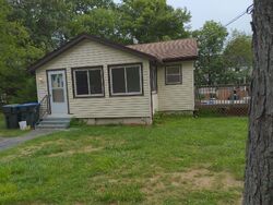 Pre-foreclosure in  LAKE REGION BLVD Monroe, NY 10950