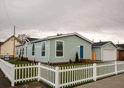 Pre-foreclosure in  KALMIA ST Junction City, OR 97448