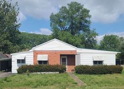 Pre-foreclosure Listing in LINWOOD AVE BRADFORD, PA 16701