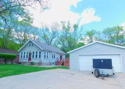 Pre-foreclosure in  COLONA AVE Peoria, IL 61607