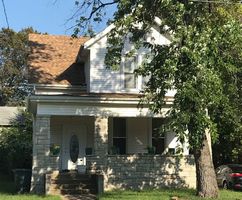 Pre-foreclosure in  FOREST AVE Saint Louis, MO 63139