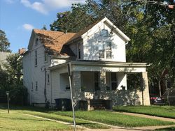 Pre-foreclosure in  FOREST AVE Saint Louis, MO 63139