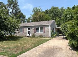 Pre-foreclosure in  SAINT CELESTE DR Florissant, MO 63031