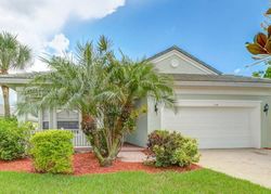 Pre-foreclosure in  NW WILLOW GROVE AVE Port Saint Lucie, FL 34986