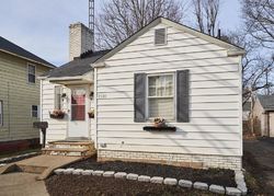 Pre-foreclosure in  11TH ST NW Canton, OH 44708