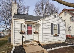 Pre-foreclosure in  11TH ST NW Canton, OH 44708