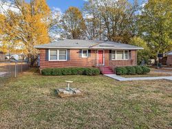 Pre-foreclosure in  HARDIN DR Gaffney, SC 29340