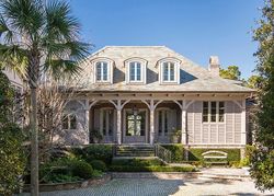 Pre-foreclosure in  SALTHOUSE LN Johns Island, SC 29455