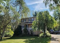 Pre-foreclosure in  RIDGEWOOD RD Akron, OH 44321